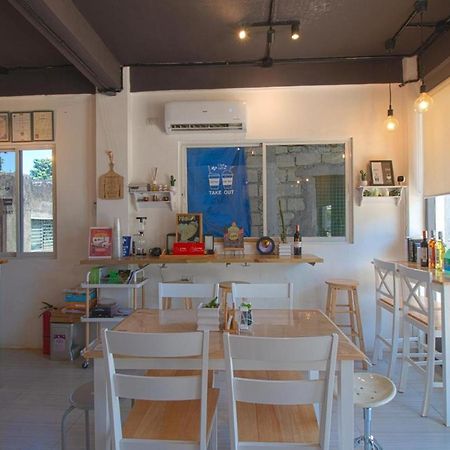 Hometel Barrio House Mactan Lapu-Lapu City Buitenkant foto