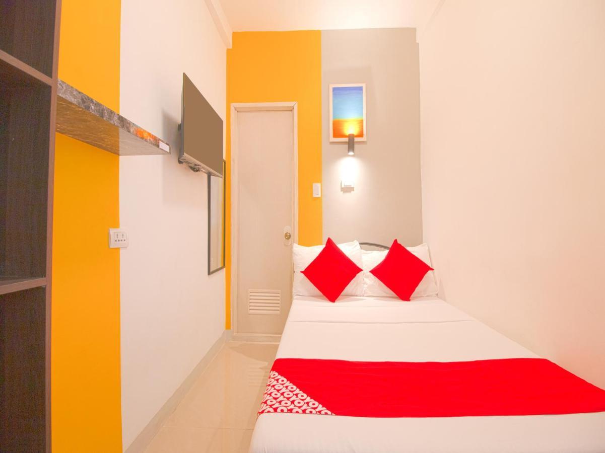 Hometel Barrio House Mactan Lapu-Lapu City Buitenkant foto