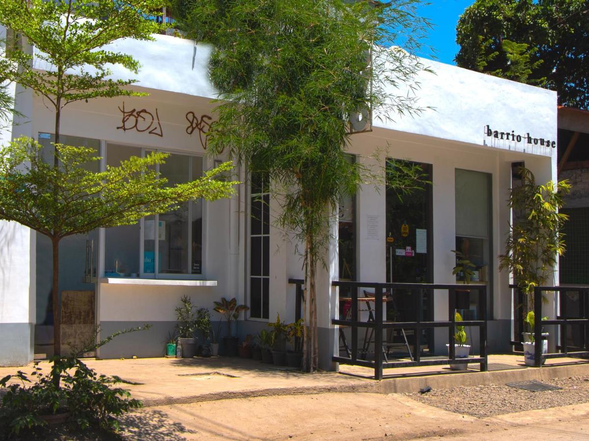 Hometel Barrio House Mactan Lapu-Lapu City Buitenkant foto