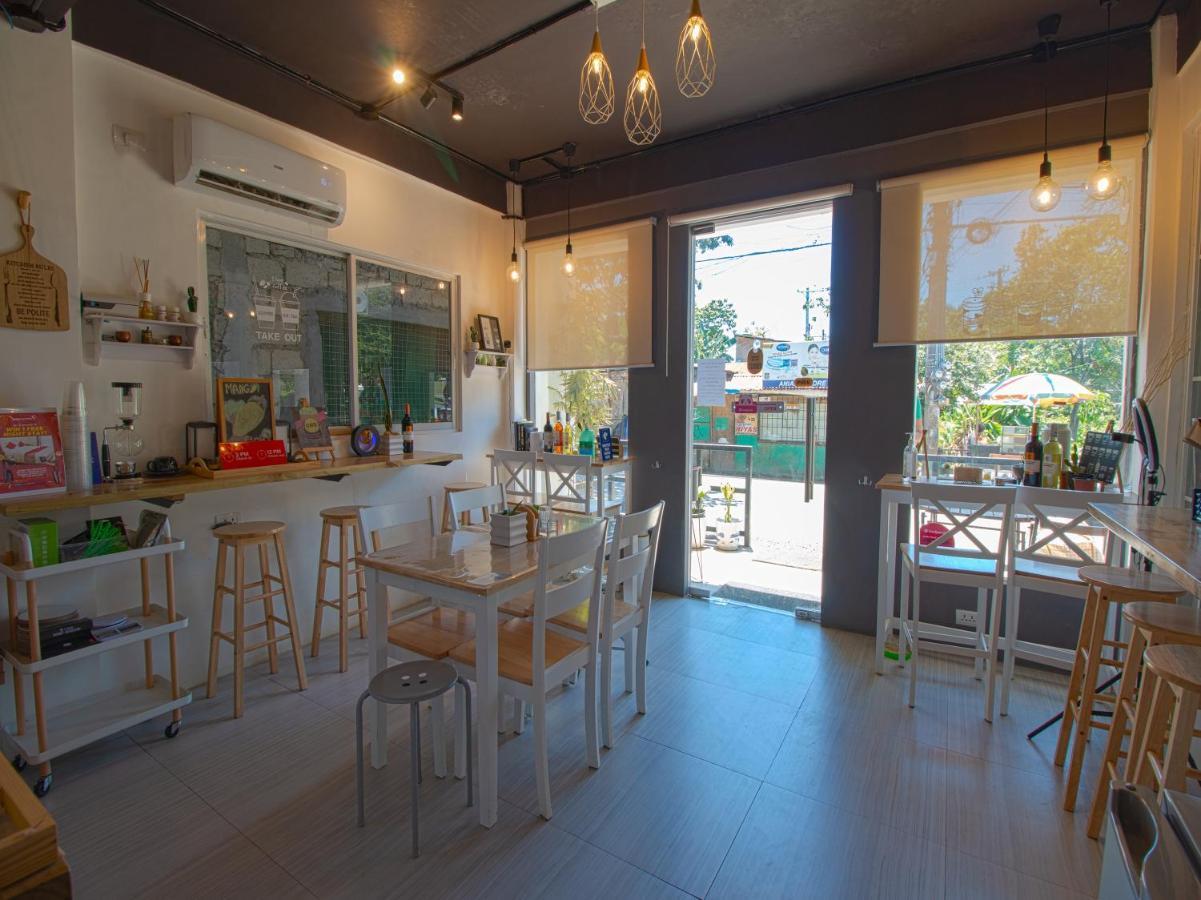 Hometel Barrio House Mactan Lapu-Lapu City Buitenkant foto