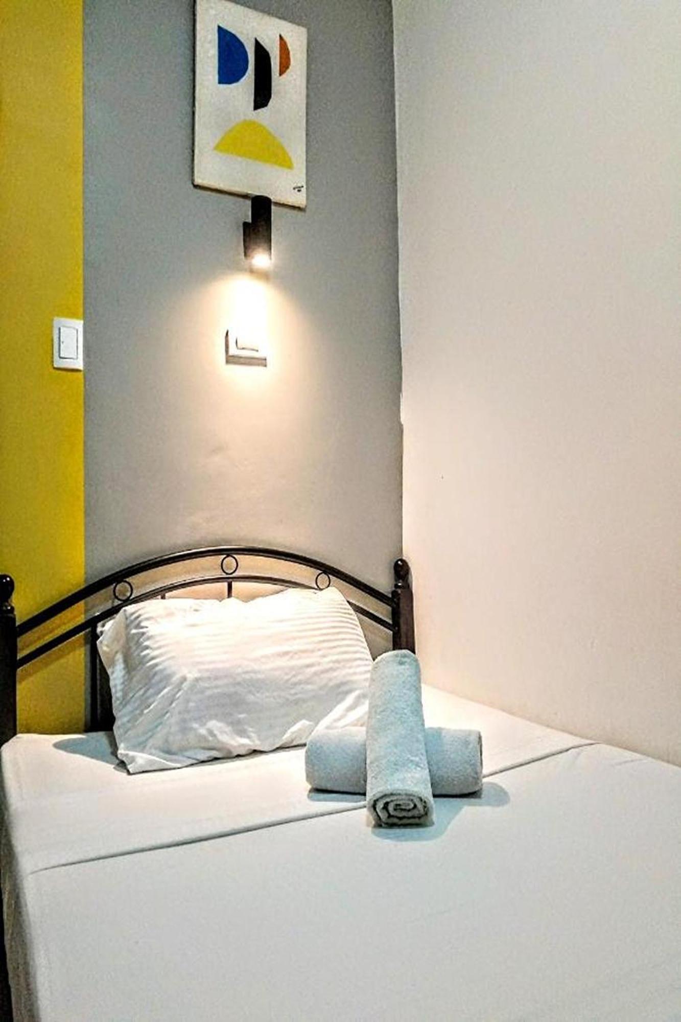 Hometel Barrio House Mactan Lapu-Lapu City Buitenkant foto