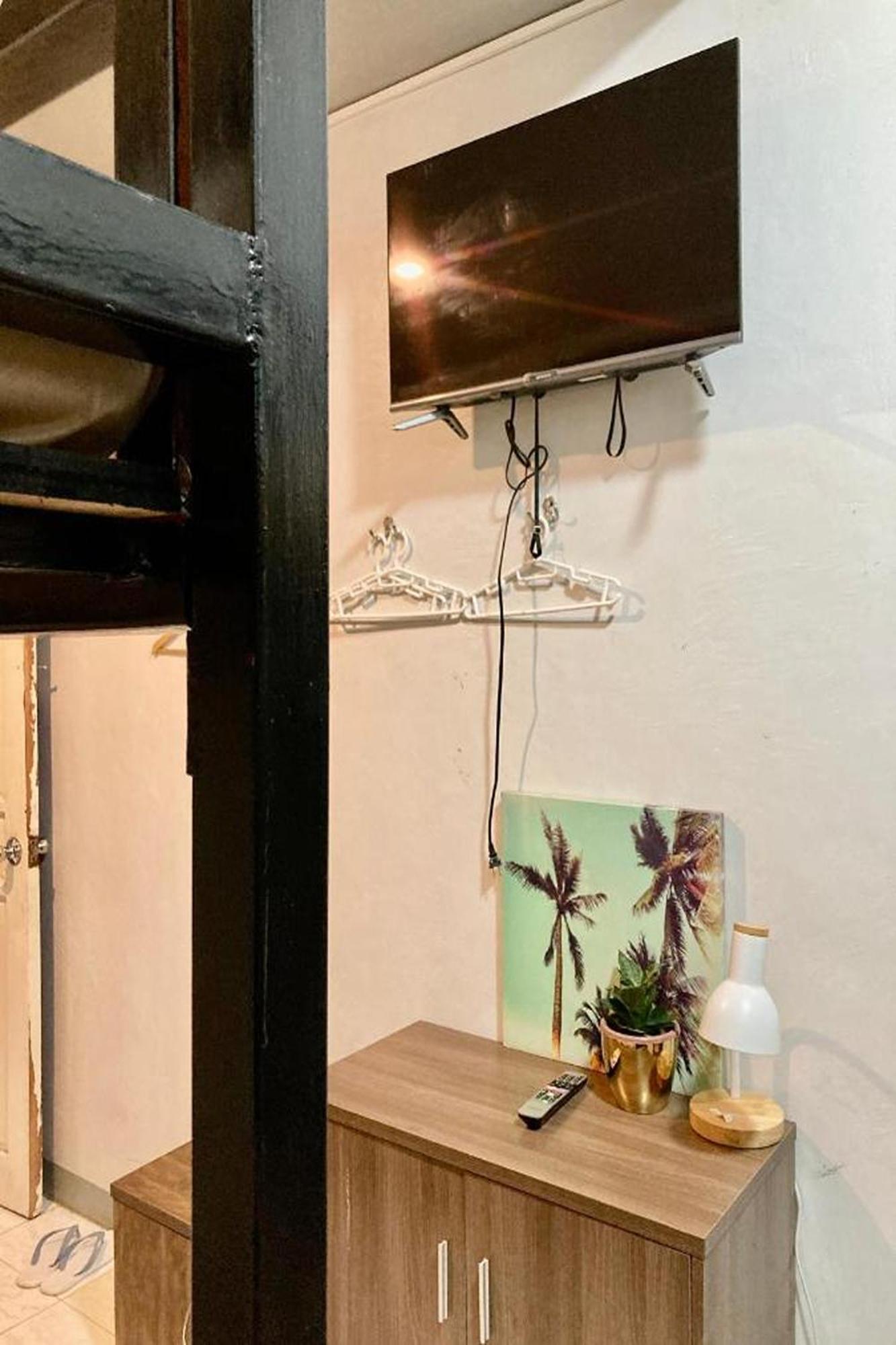 Hometel Barrio House Mactan Lapu-Lapu City Buitenkant foto